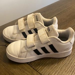Used great condition boys Adidas 10C toddler sneakers